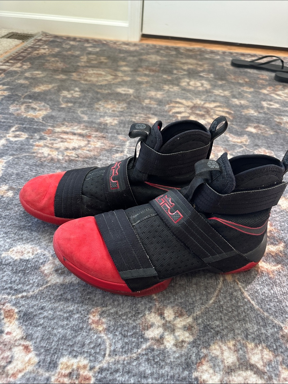 Nike LeBron Zoom Soldier 10